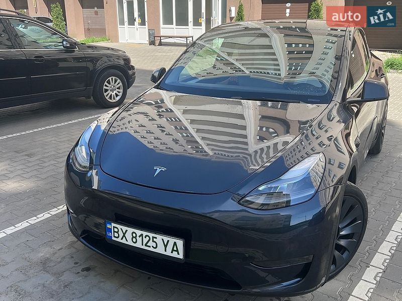 Позашляховик / Кросовер Tesla Model Y 2024 в Хмельницькому