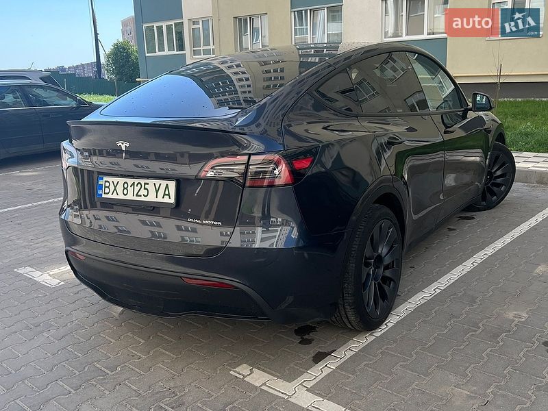 Позашляховик / Кросовер Tesla Model Y 2024 в Хмельницькому