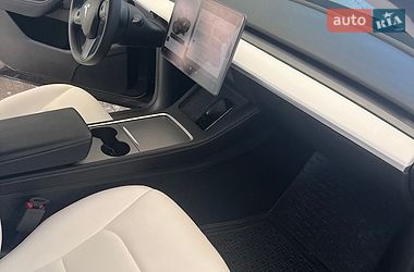 Позашляховик / Кросовер Tesla Model Y 2024 в Хмельницькому