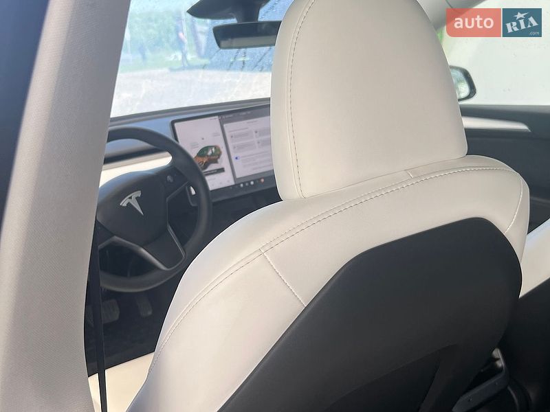 Внедорожник / Кроссовер Tesla Model Y 2024 в Хмельницком
