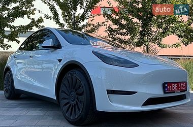 Внедорожник / Кроссовер Tesla Model Y 2023 в Киеве