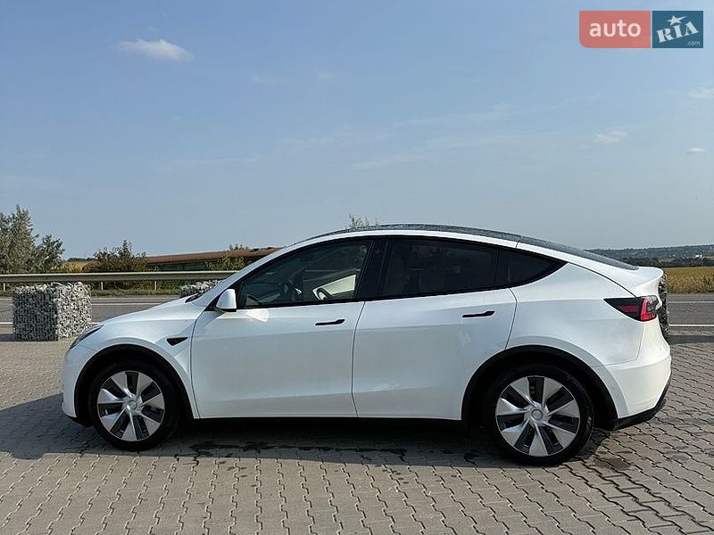 Tesla Model Y 2021 Tesla Model Y 2021