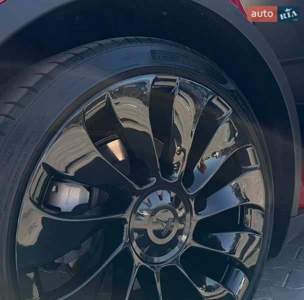 Внедорожник / Кроссовер Tesla Model Y 2023 в Киеве