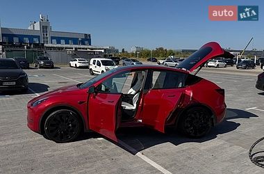 Внедорожник / Кроссовер Tesla Model Y 2023 в Киеве