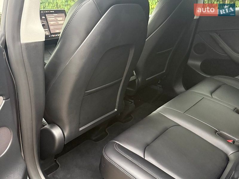 Внедорожник / Кроссовер Tesla Model Y 2024 в Полтаве