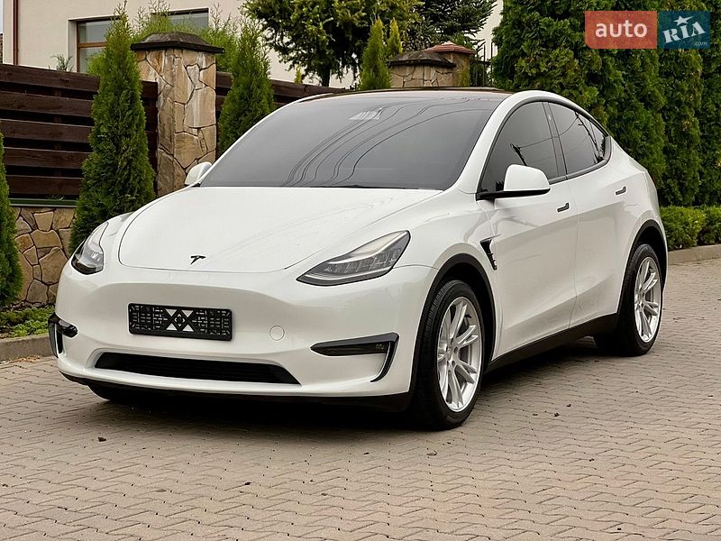 Позашляховик / Кросовер Tesla Model Y 2023 в Хмельницькому