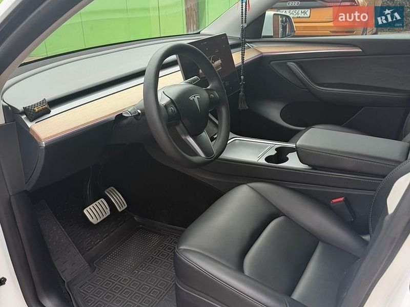 Позашляховик / Кросовер Tesla Model Y 2023 в Києві