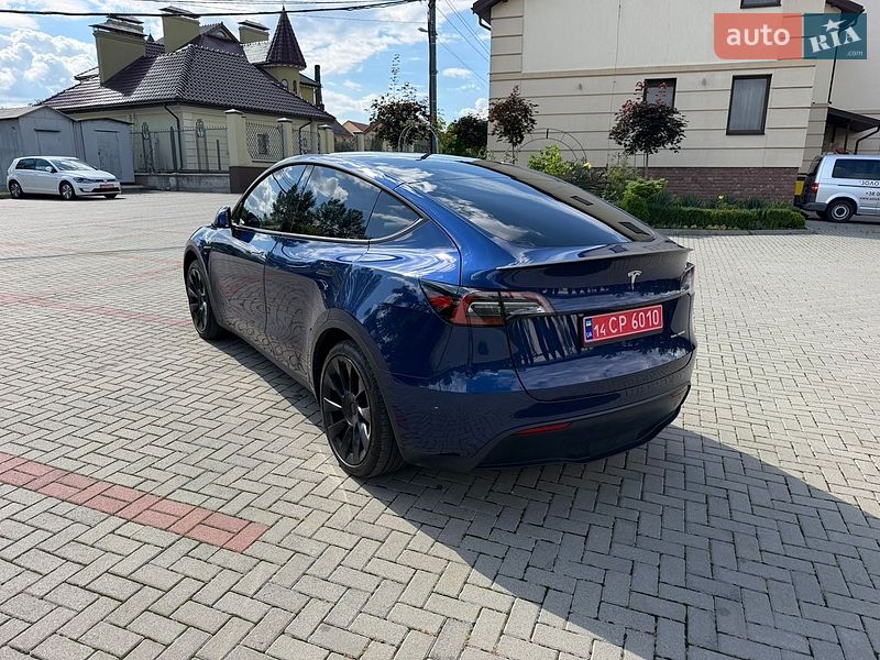 Внедорожник / Кроссовер Tesla Model Y 2023 в Золочеве