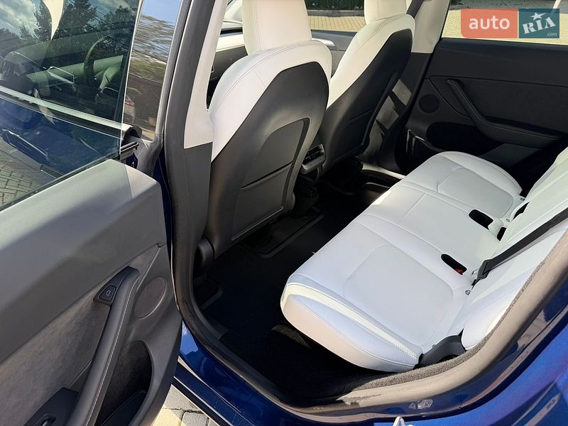 Внедорожник / Кроссовер Tesla Model Y 2023 в Золочеве