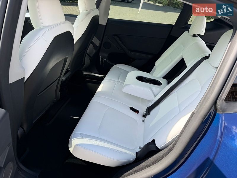 Внедорожник / Кроссовер Tesla Model Y 2023 в Золочеве