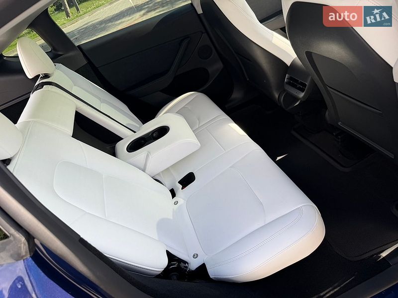 Внедорожник / Кроссовер Tesla Model Y 2023 в Золочеве