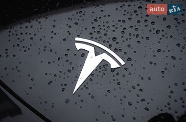 Позашляховик / Кросовер Tesla Model Y 2022 в Києві