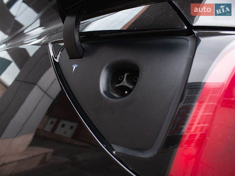 Позашляховик / Кросовер Tesla Model Y 2022 в Києві