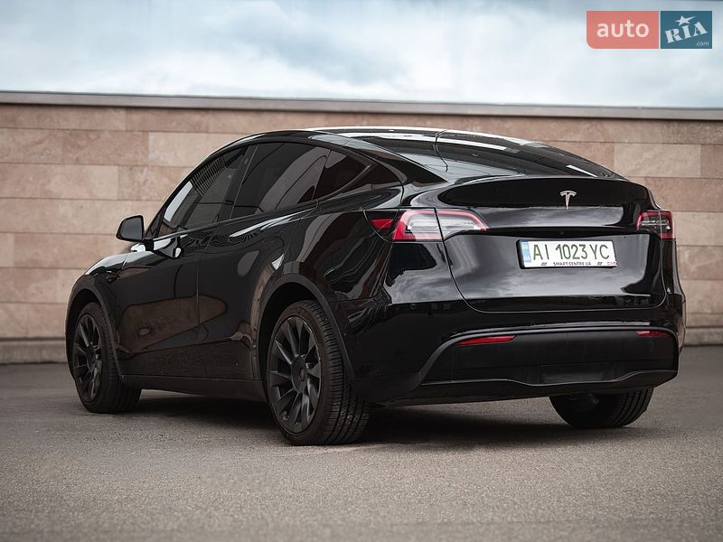 Позашляховик / Кросовер Tesla Model Y 2022 в Києві