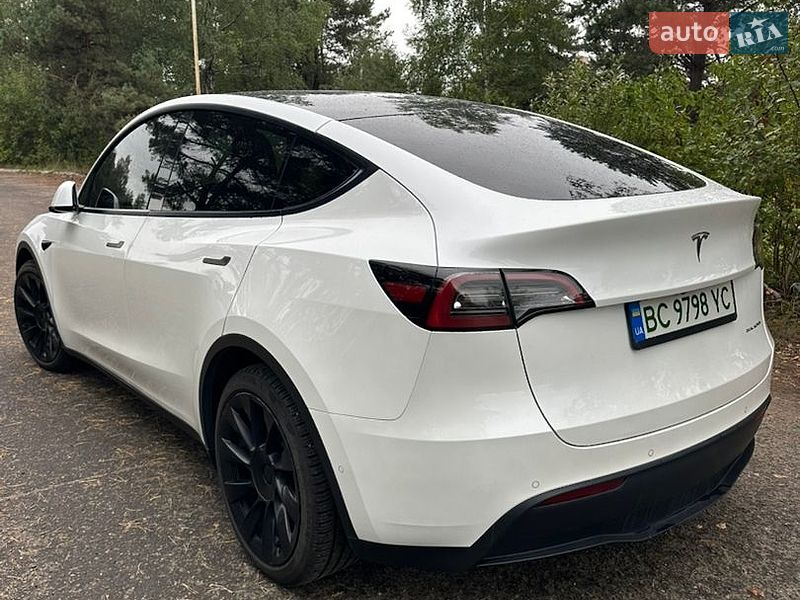 Внедорожник / Кроссовер Tesla Model Y 2021 в Львове