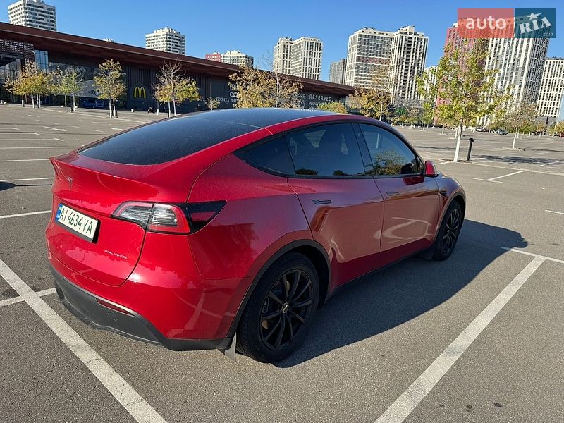 Внедорожник / Кроссовер Tesla Model Y 2023 в Киеве