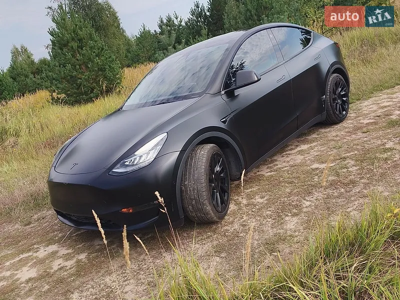 Tesla Model Y 2022