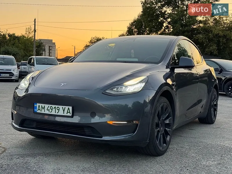 Tesla Model Y