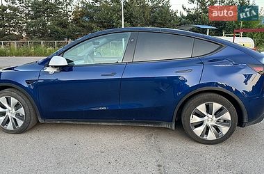 Внедорожник / Кроссовер Tesla Model Y 2023 в Львове