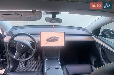 Внедорожник / Кроссовер Tesla Model Y 2024 в Остроге