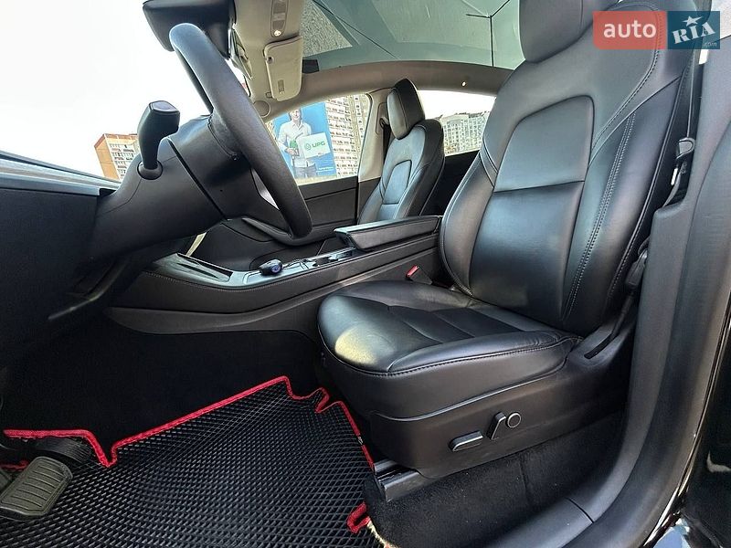 Внедорожник / Кроссовер Tesla Model Y 2021 в Киеве