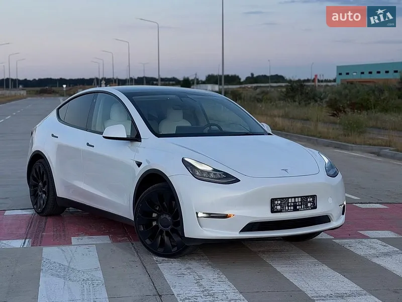 Tesla Model Y