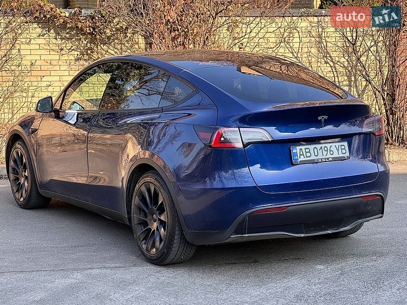 Внедорожник / Кроссовер Tesla Model Y 2021 в Киеве
