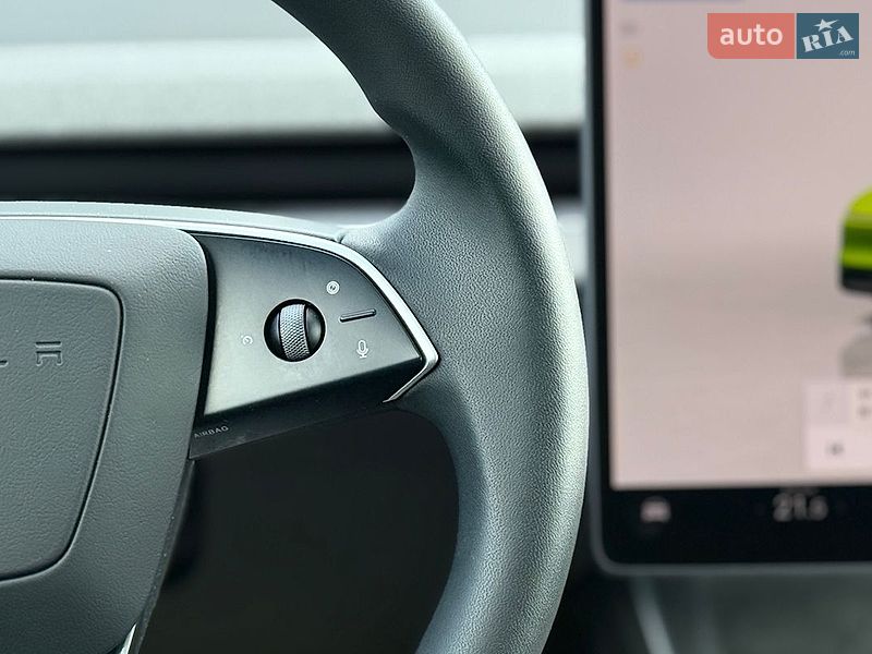 Внедорожник / Кроссовер Tesla Model Y 2025 в Львове фото 14 Внедорожник / Кроссовер Tesla Model Y 2025 в Львове