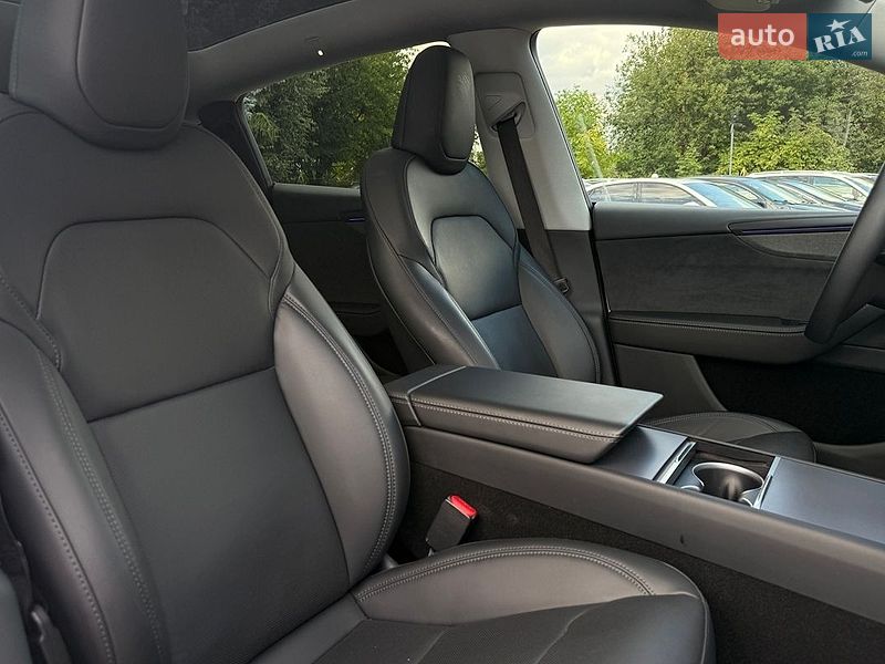 Внедорожник / Кроссовер Tesla Model Y 2025 в Львове фото 20 Внедорожник / Кроссовер Tesla Model Y 2025 в Львове
