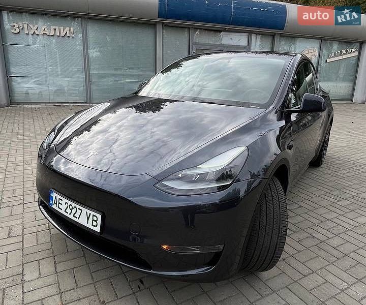 Внедорожник / Кроссовер Tesla Model Y 2024 в Днепре