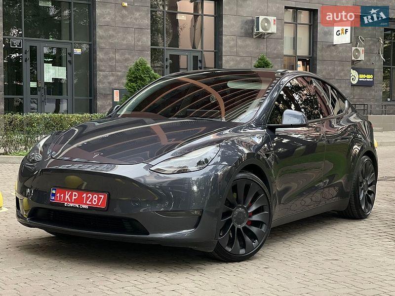 Позашляховик / Кросовер Tesla Model Y 2021 в Києві