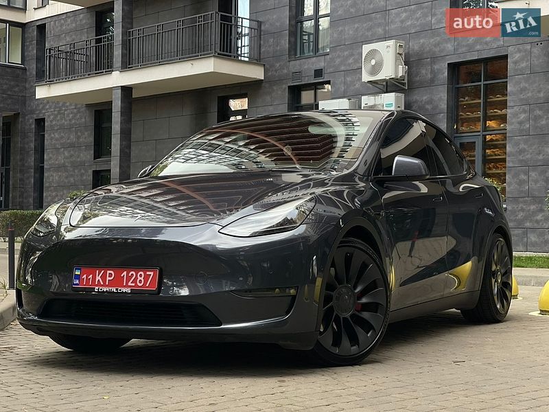 Позашляховик / Кросовер Tesla Model Y 2021 в Києві