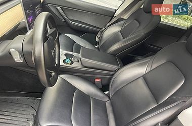 Позашляховик / Кросовер Tesla Model Y 2021 в Києві