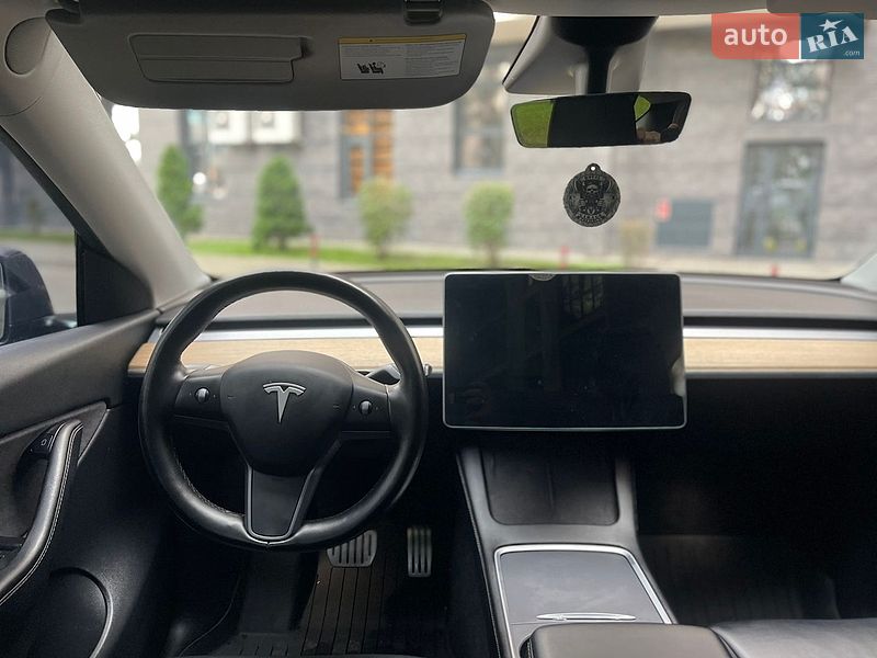 Позашляховик / Кросовер Tesla Model Y 2021 в Києві
