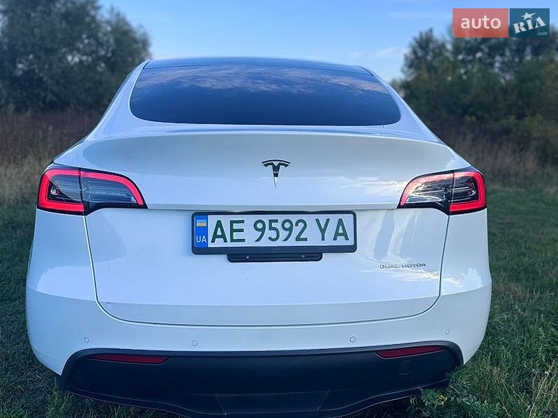 Внедорожник / Кроссовер Tesla Model Y 2021 в Днепре