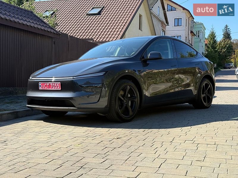 Позашляховик / Кросовер Tesla Model Y 2025 в Львові