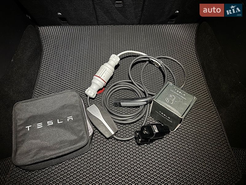 Позашляховик / Кросовер Tesla Model Y 2022 в Вінниці