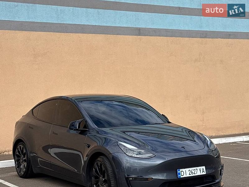 Внедорожник / Кроссовер Tesla Model Y 2022 в Киеве
