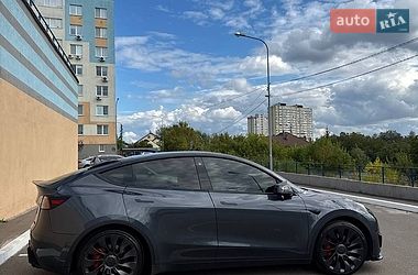 Внедорожник / Кроссовер Tesla Model Y 2022 в Киеве