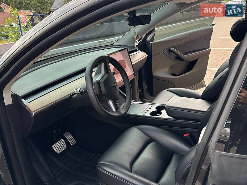 Внедорожник / Кроссовер Tesla Model Y 2022 в Киеве