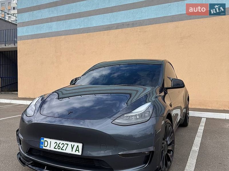 Внедорожник / Кроссовер Tesla Model Y 2022 в Киеве