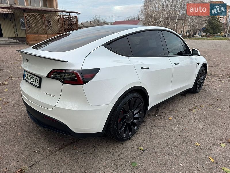 Внедорожник / Кроссовер Tesla Model Y 2022 в Пирятине