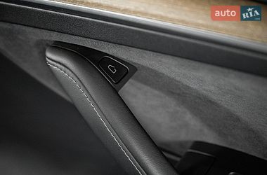 Позашляховик / Кросовер Tesla Model Y 2023 в Одесі