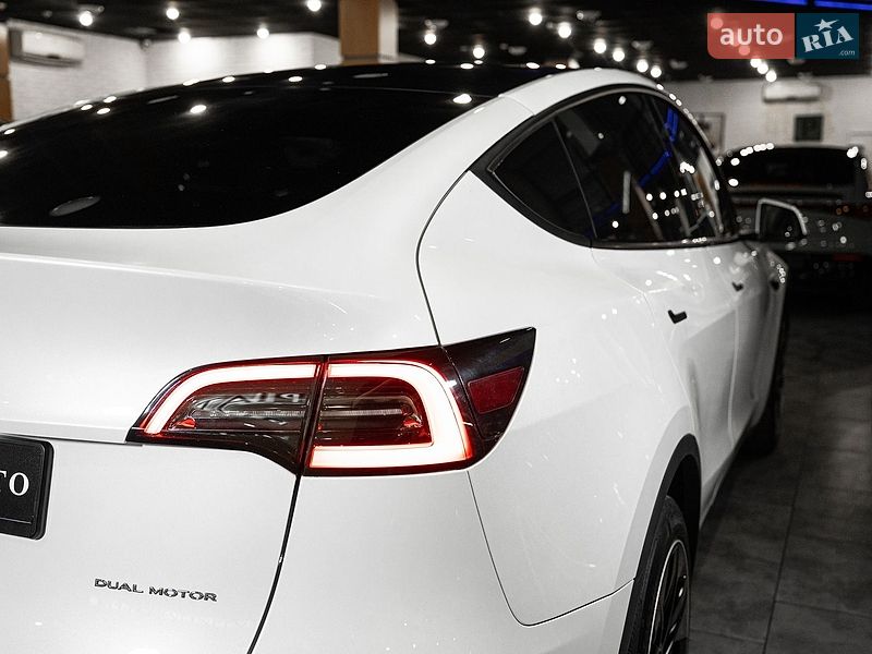Позашляховик / Кросовер Tesla Model Y 2023 в Одесі