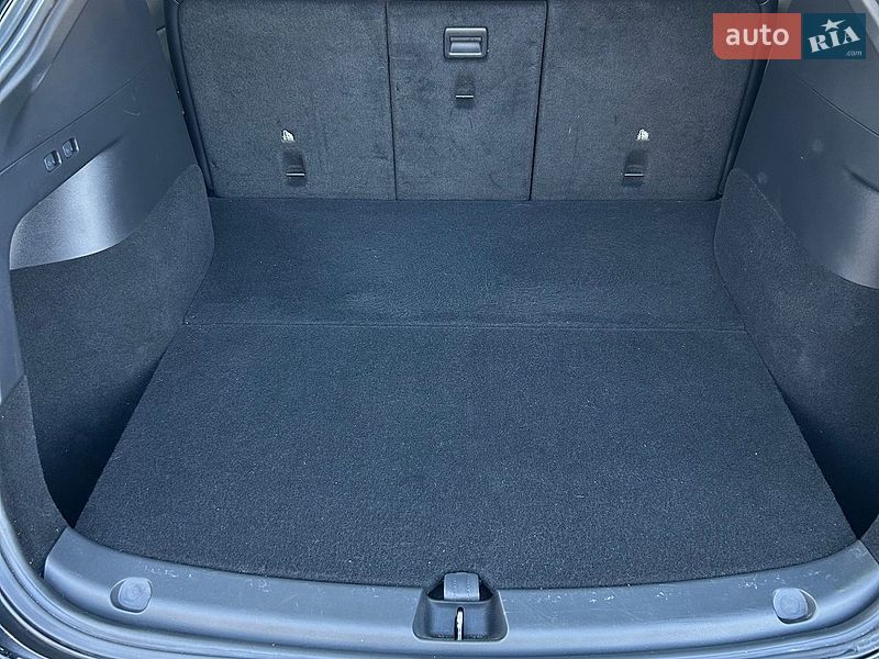 Позашляховик / Кросовер Tesla Model Y 2020 в Києві