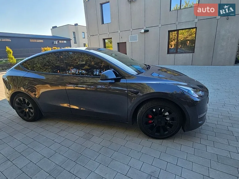 Tesla Model Y 2022