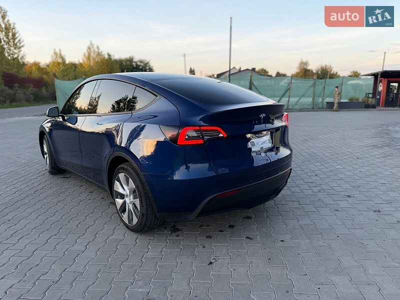 Позашляховик / Кросовер Tesla Model Y 2023 в Звягелі