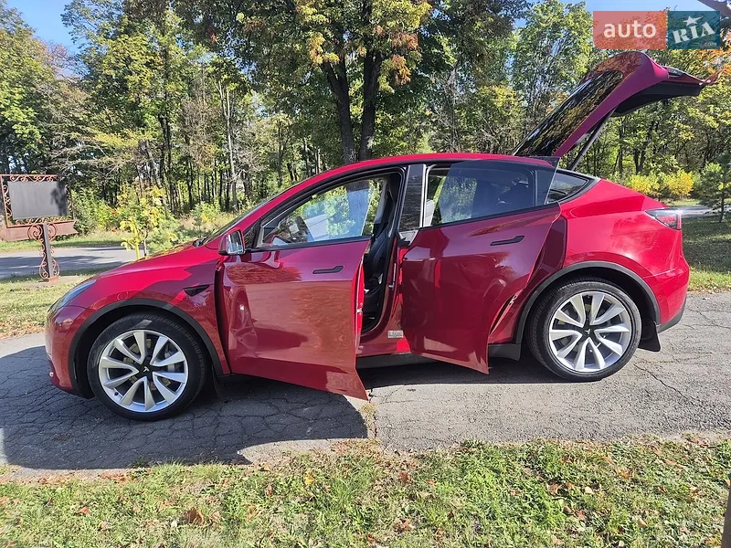 Tesla Model Y