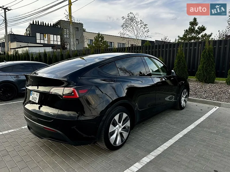 Tesla Model Y 2020