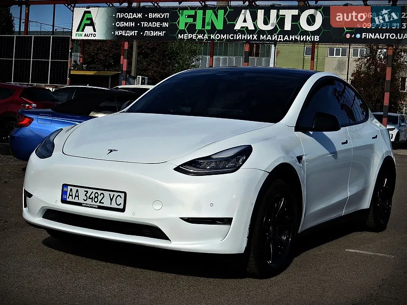 Tesla Model Y 2020